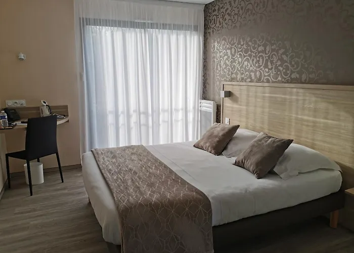 Hotel Logis Au Moyne De Saire