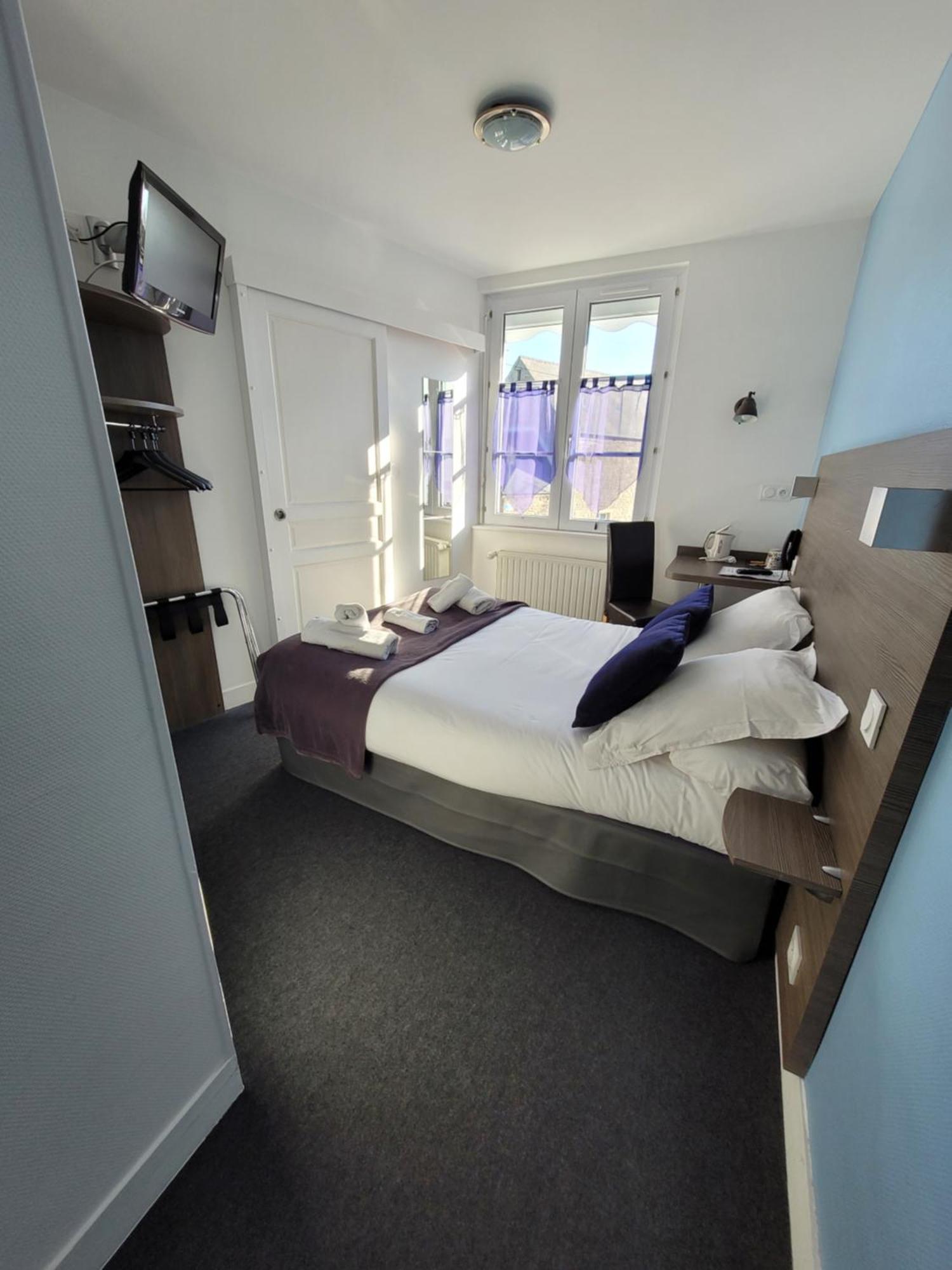 Hotel Logis Au Moyne De Saire Reville