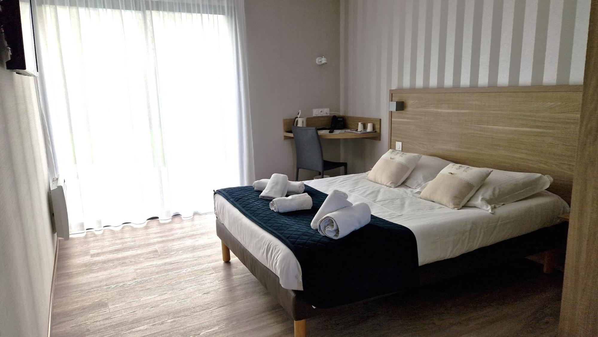Hotel Hotel Logis Au Moyne De Saire 3*