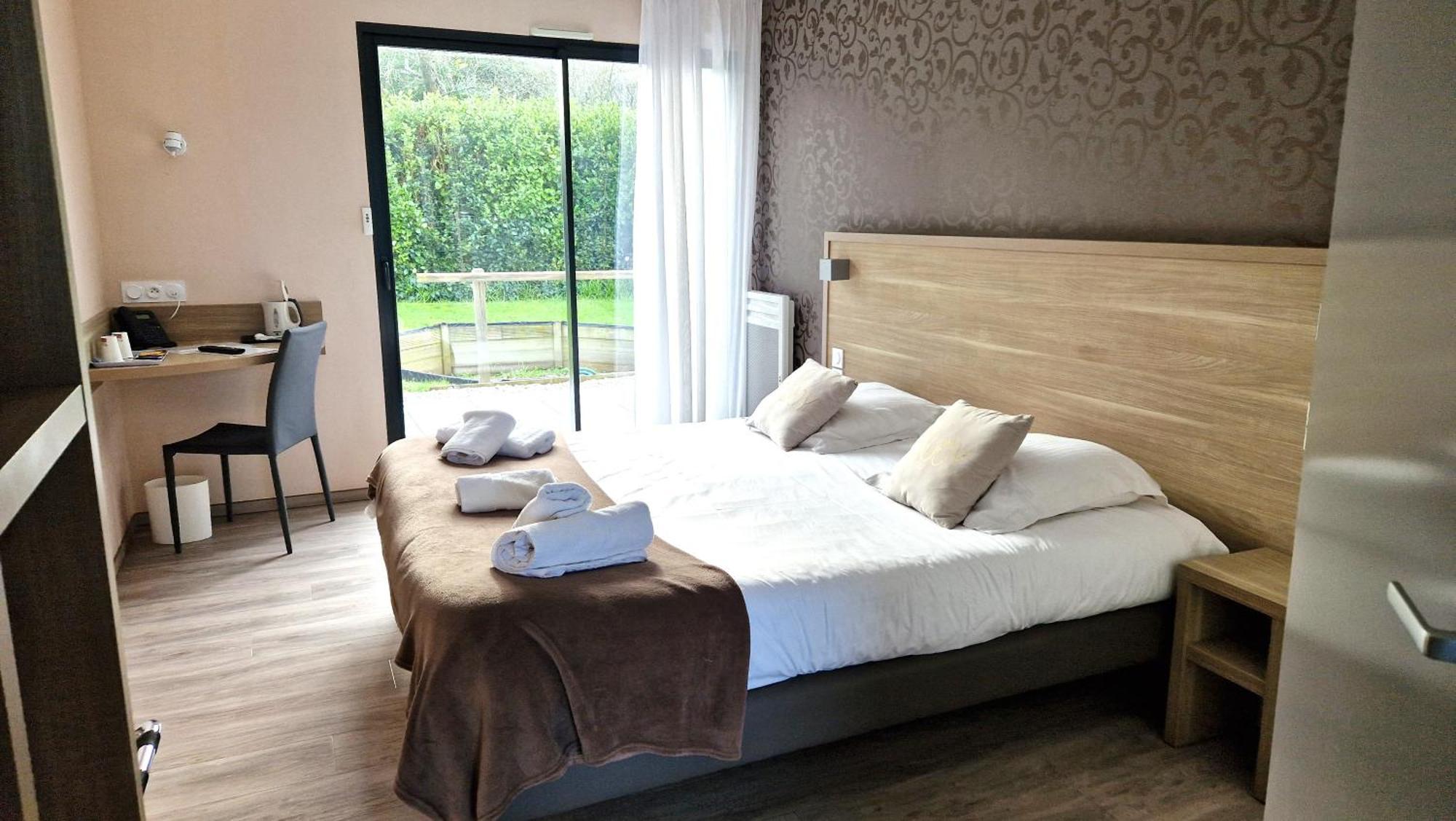 Hotel Logis Au Moyne De Saire Hotel 3*