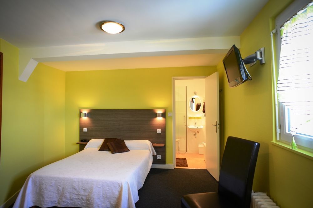Hotel Logis Au Moyne De Saire Hotel