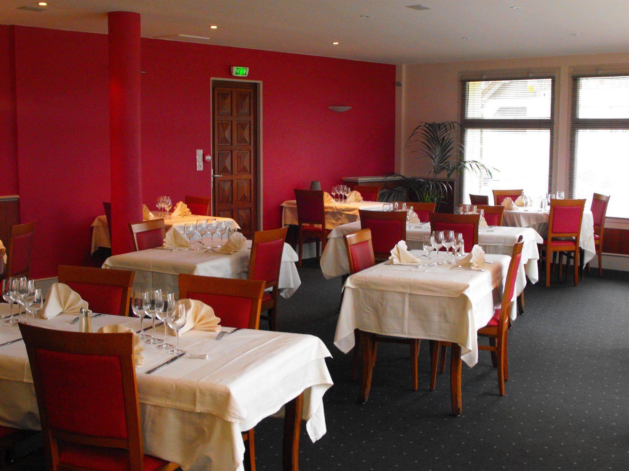 Hotel Logis Au Moyne De Saire 3* Reville