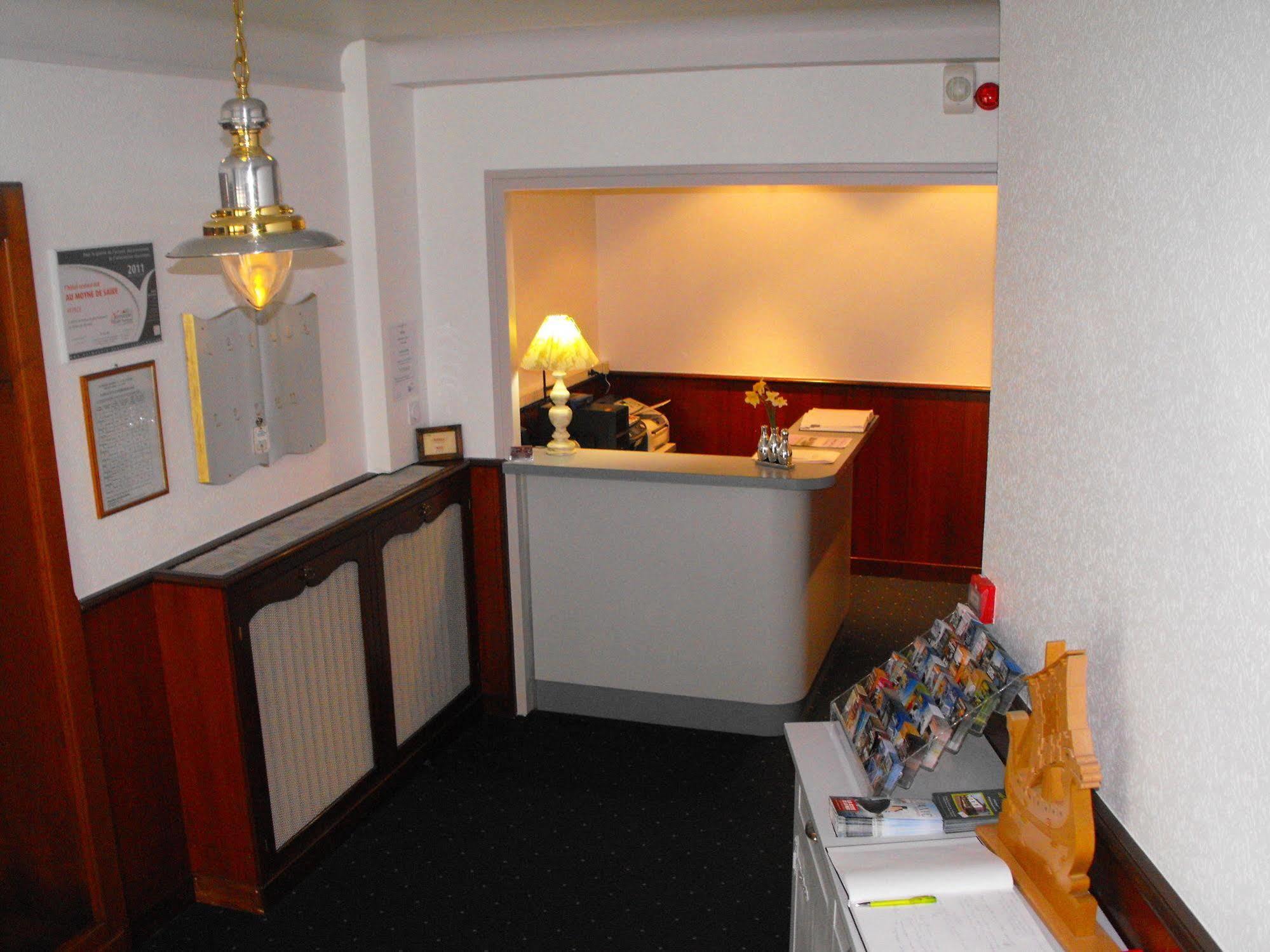Logis Au Moyne De Saire Hotel