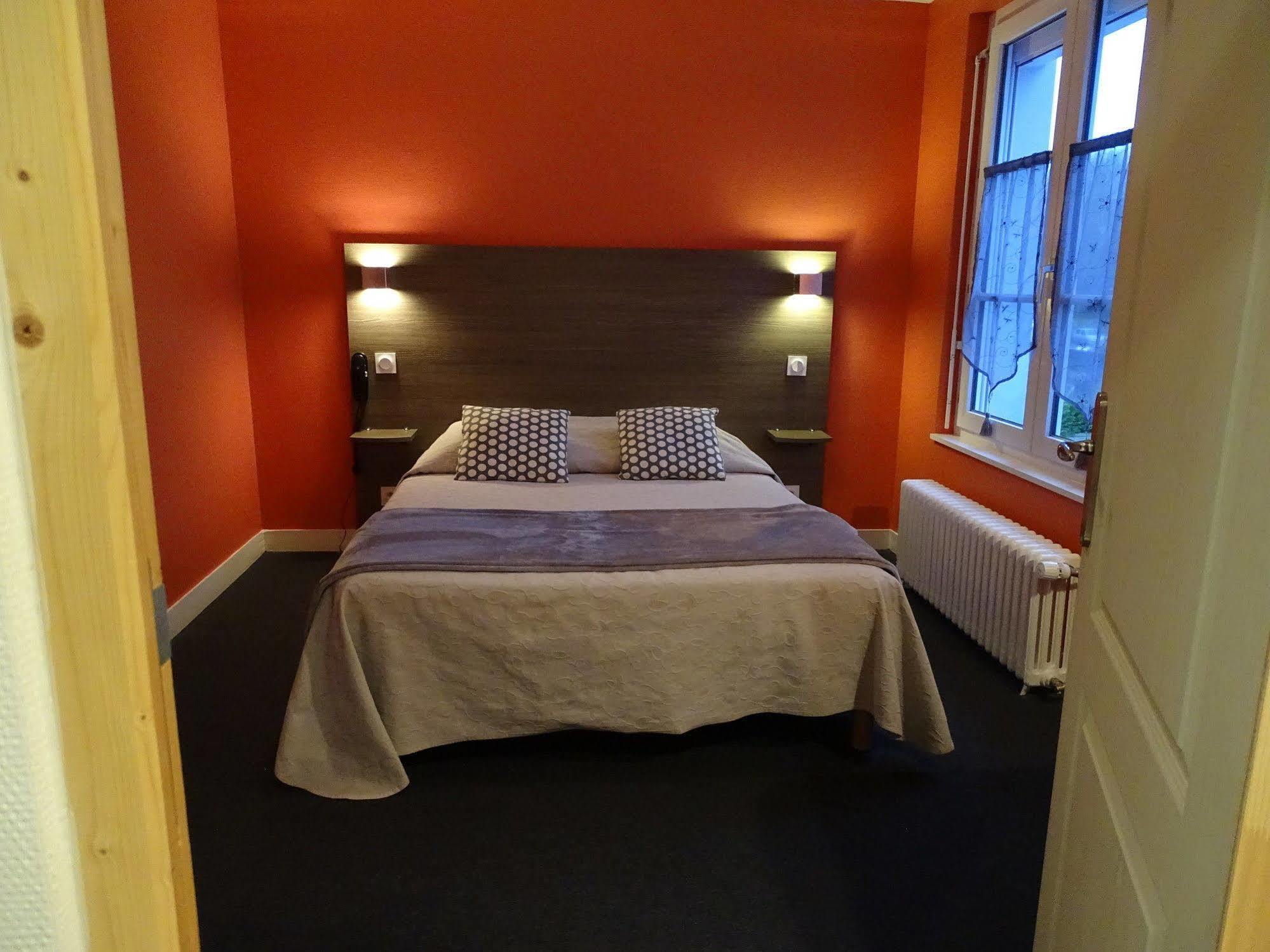 Hotel Hotel Logis Au Moyne De Saire